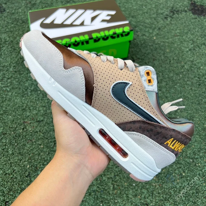 Division St. x Nike Air Max 1 