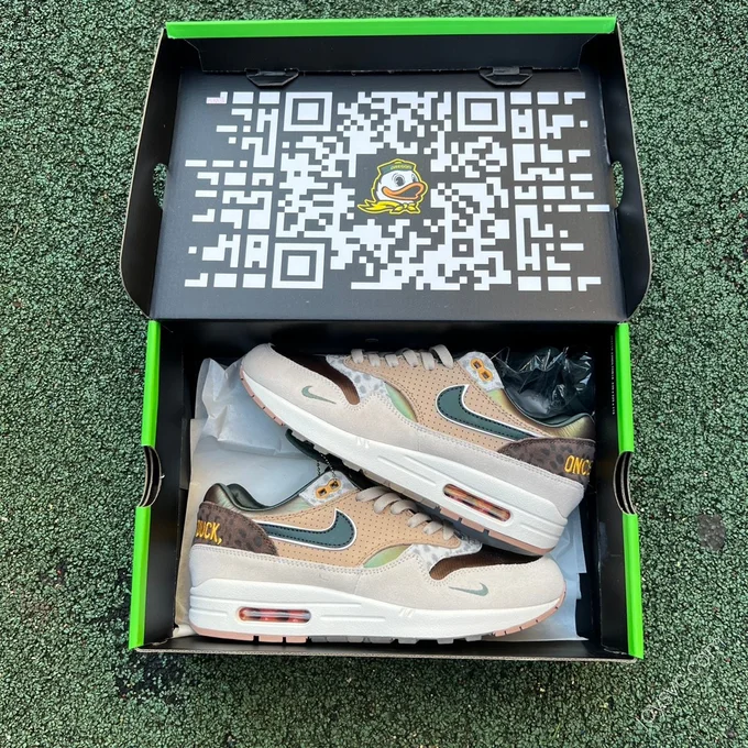 Division St. x Nike Air Max 1 