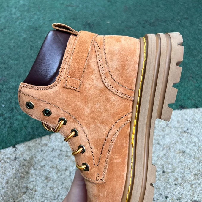 Timberland Light Brown