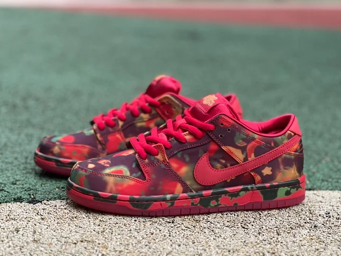 The Wizard of Oz x Nike SB Dunk Low Red Camo FZ1291-600