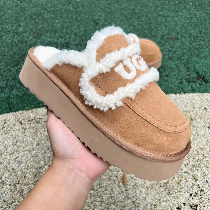 UGG Platform Slides