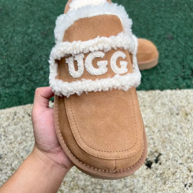 UGG Platform Slides