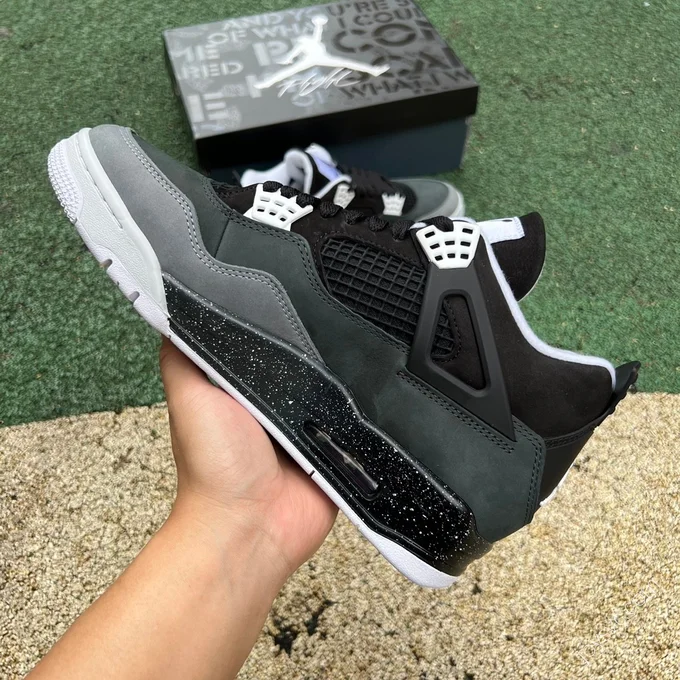 Air Jordan 4 