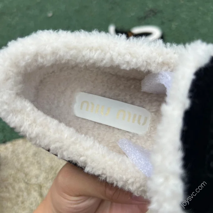 Miu Miu Slippers Black White