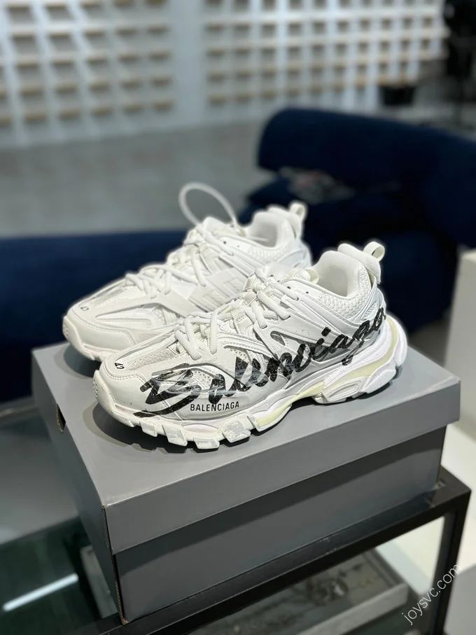 Balenciaga 4.0 Track Graffiti