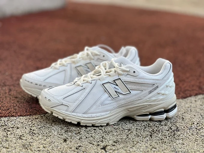 New Balance 1906R White M1906ww