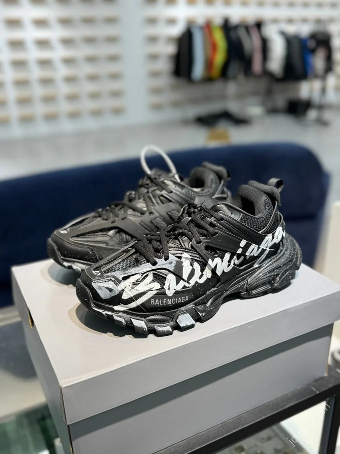 Balenciaga 4.0 Track Graffiti