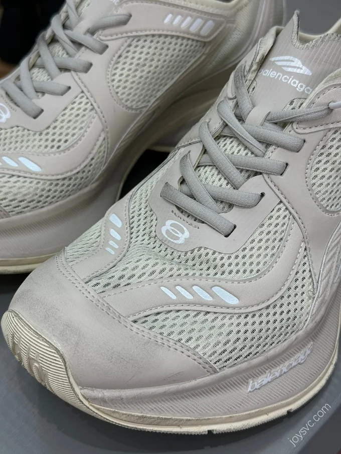 Balenciaga Circuit Beige