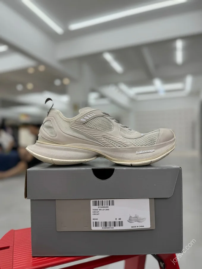 Balenciaga Circuit Beige