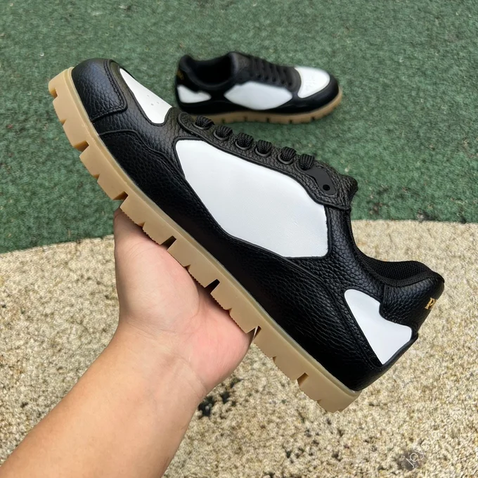 Prada Black White