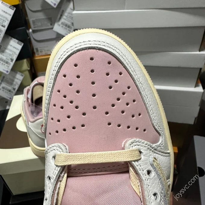 Travis Scott x Air Jordan 1 Low Pink White Sneakers DM7866-600