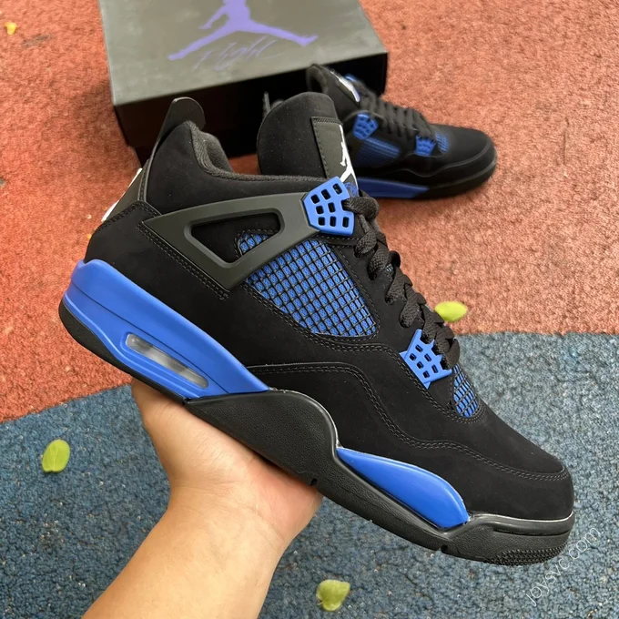 Air Jordan 4 Retro 