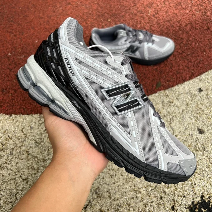 New Balance 1906R Grey Black M1906RLG