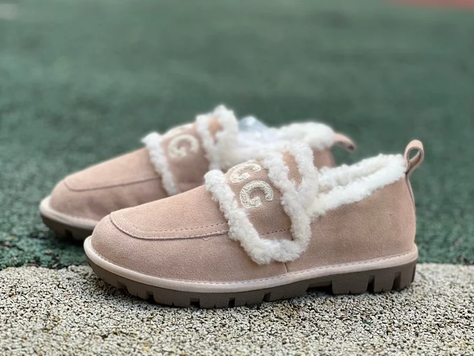 UGG Low-Top Slides