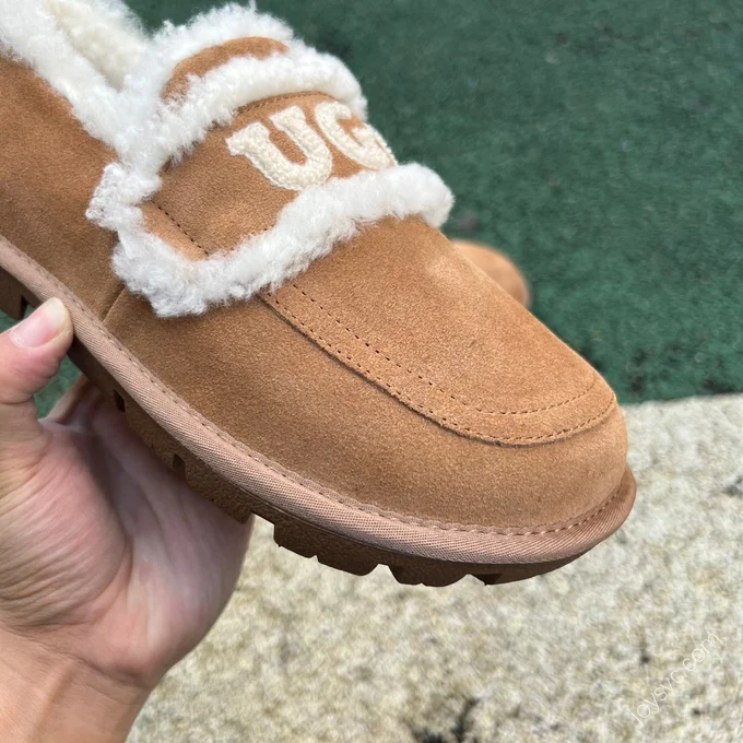 UGG Low-Top Slides