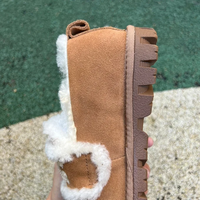 UGG Low-Top Slides