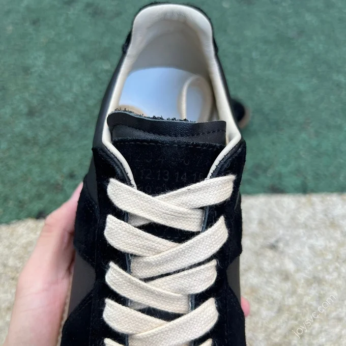 Maison Margiela Replica Black