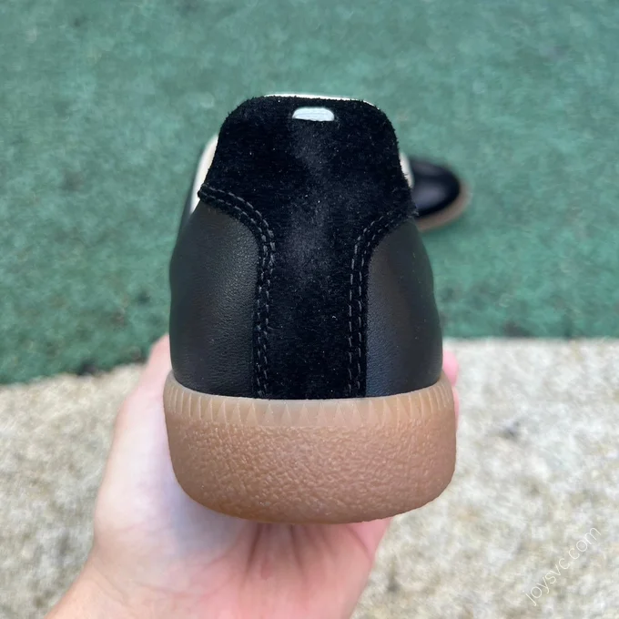 Maison Margiela Replica Black