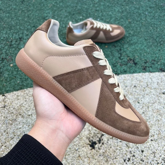 Maison Margiela Replica Brown