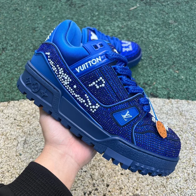 LOUIS VUITTON Trainer Maxi Blue