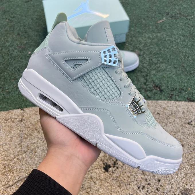 Air Jordan 4 