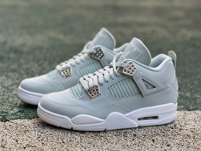 Air Jordan 4 