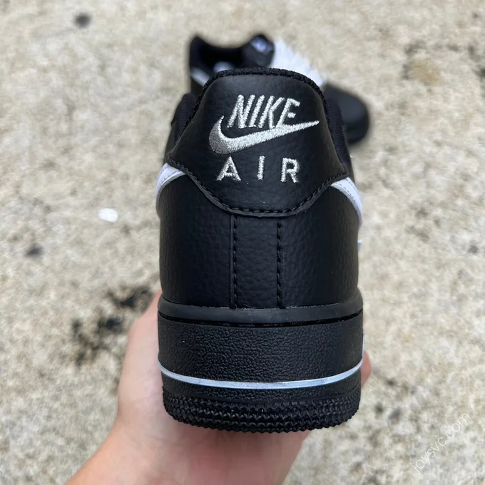 Nike Air Force 1 Black White