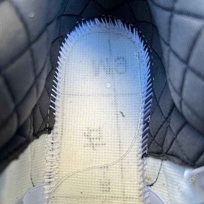 A Ma Maniere x Air Jordan 3 OG Diffused Blue Sneaker HV8571-100