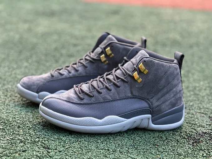 Air Jordan 12 