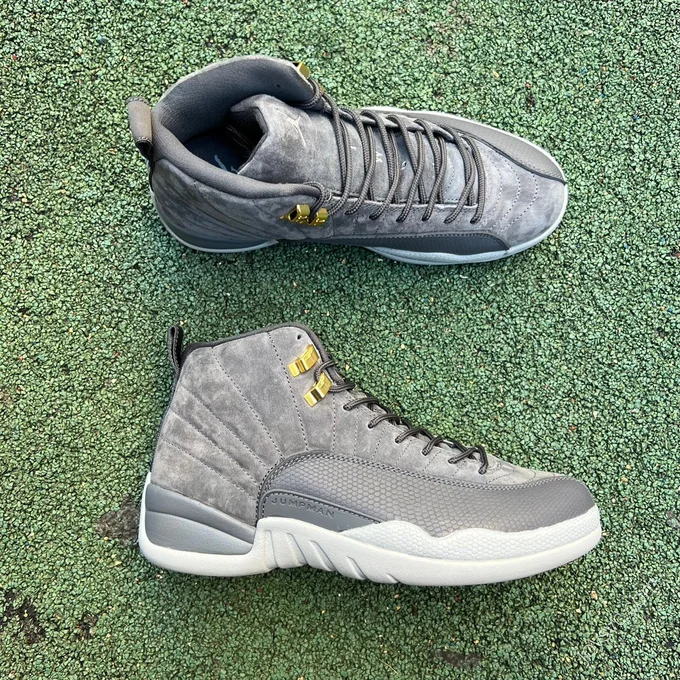 Air Jordan 12 