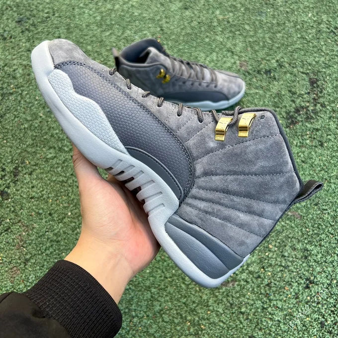 Air Jordan 12 