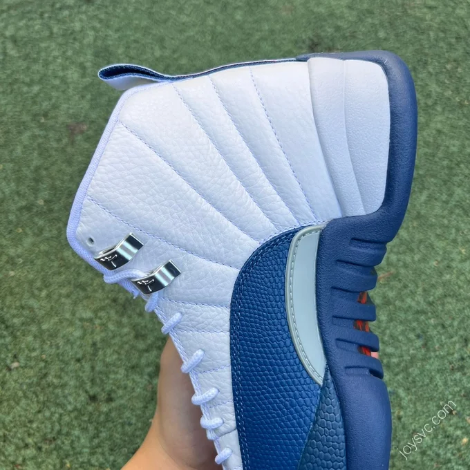 Air Jordan 12 