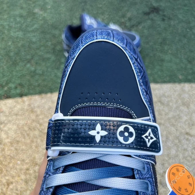 LV Trainer Blue