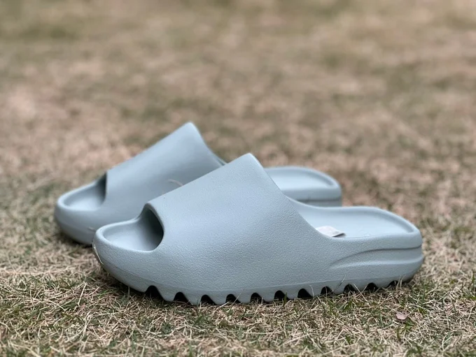 Adidas Yeezy Slide Green