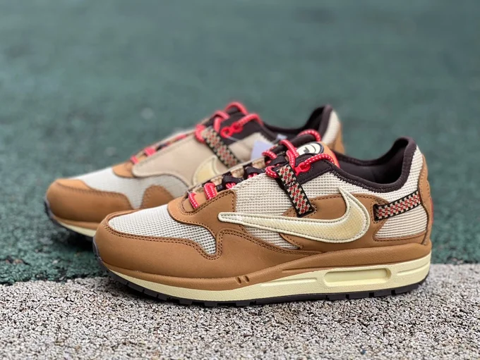 Travis Scott x Nike Air Max 1 