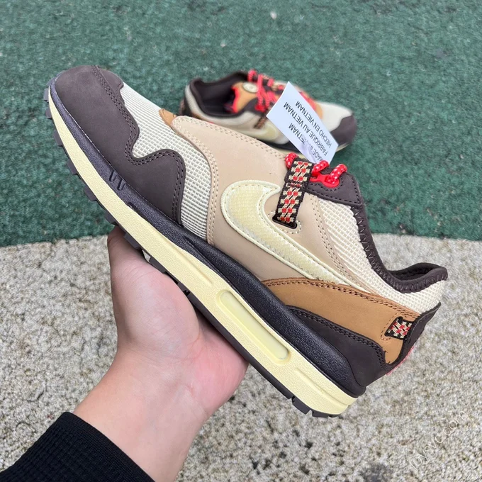 Travis Scott x Nike Air Max 1 