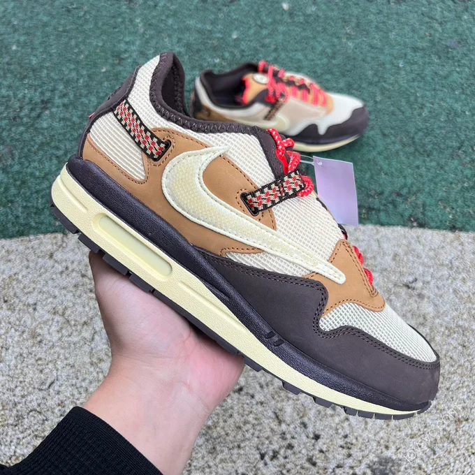 Travis Scott x Nike Air Max 1 