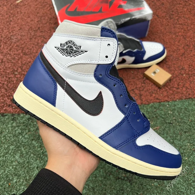 Air Jordan 1 Retro High OG White Deep Royal Blue DZ5485-100