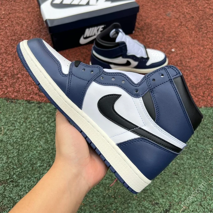 Air Jordan 1 White Blue Navy High Sneakers DZ5485-401