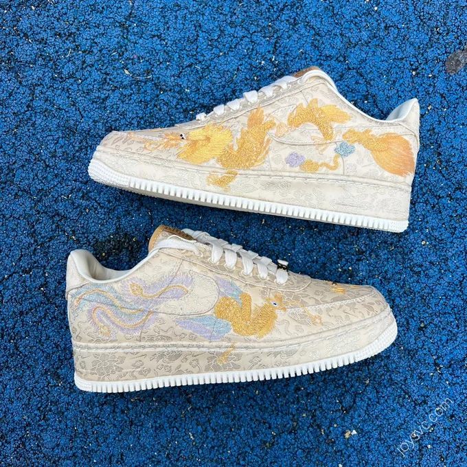 Nike Air Force 1 Gold HJ4285-777