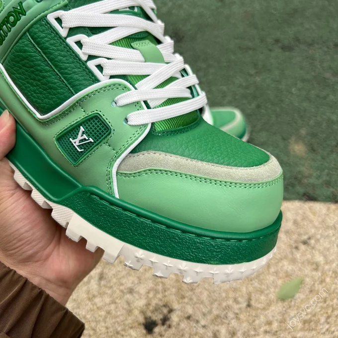 LOUIS VUITTON Trainer Maxi Green