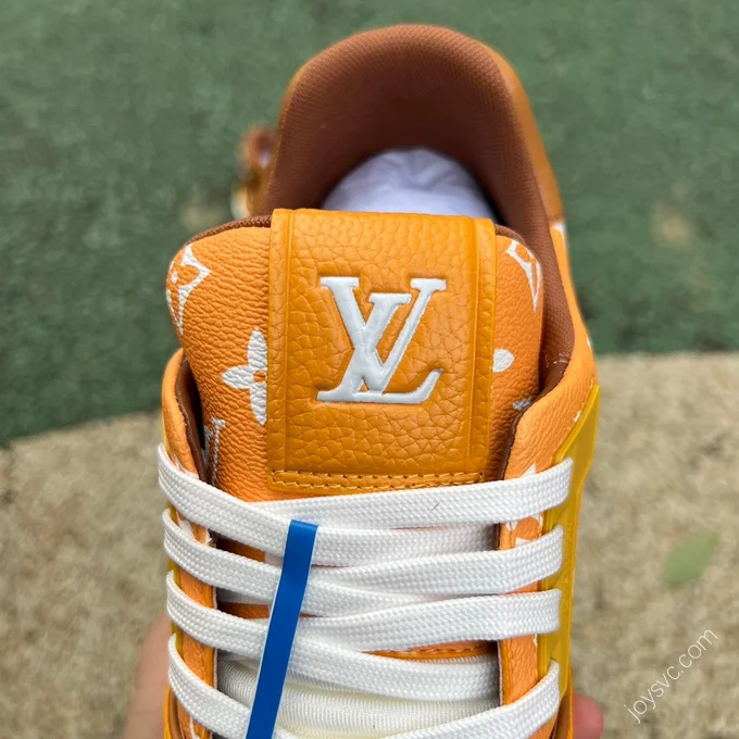 LOUIS VUITTON Trainer Orange