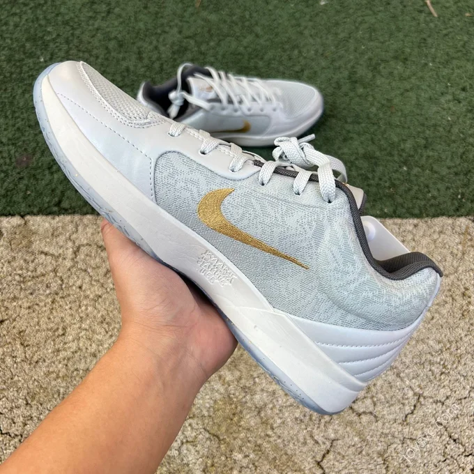 Nike Ja 2 