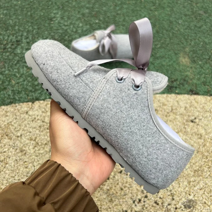 UGG Grey Bow