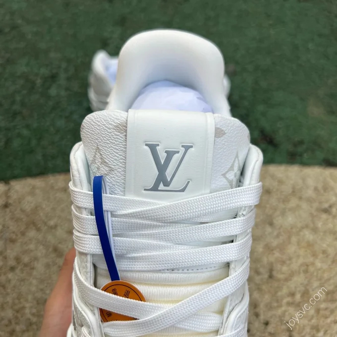 LOUIS VUITTON Trainer White Denim