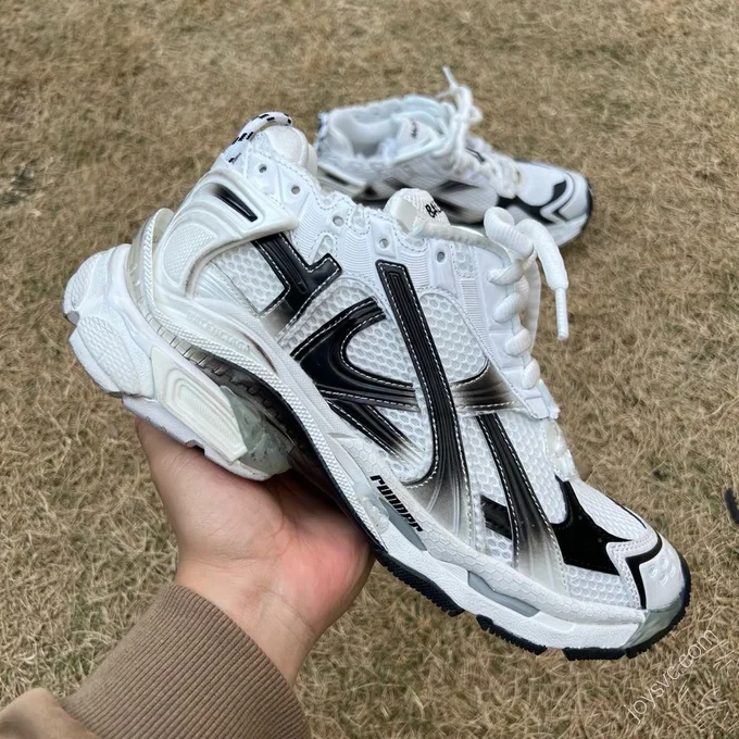 Balenciaga Runner Graffiti Black White