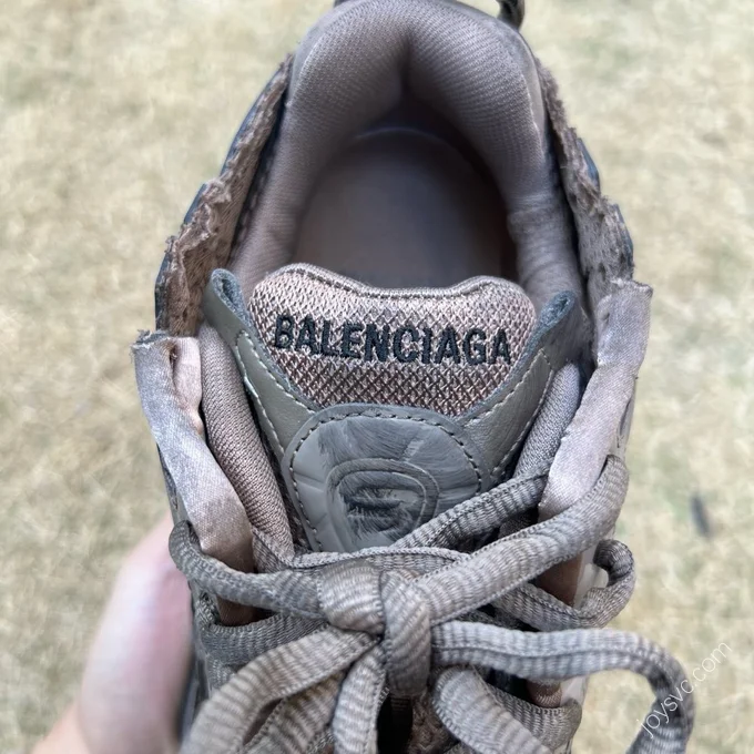 Balenciaga Runner Graffiti Brown Green