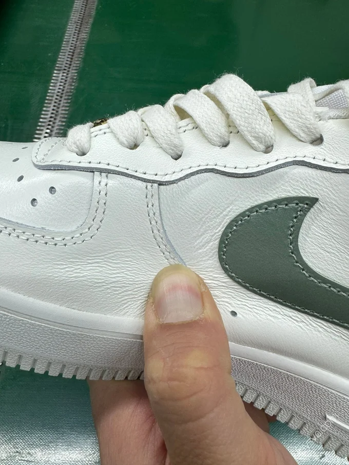 Nike Air Force 1 Low White HV5979 130