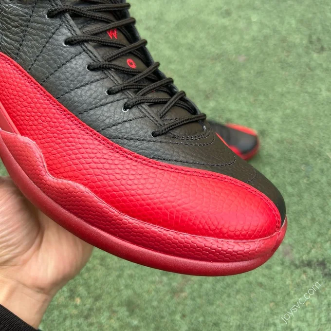 Air Jordan 12 