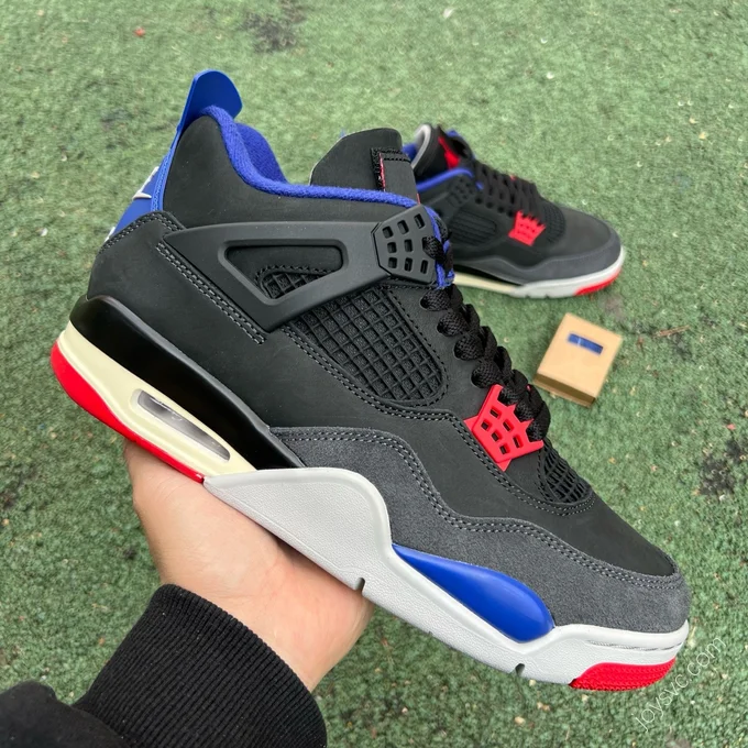 Air Jordan 4 Retro 